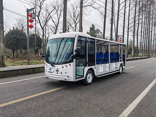 國內(nèi)**的電動<a href=http://www.lannanhai.cn/tags/guanguangche/ target=_blank class=infotextkey>觀光車</a>