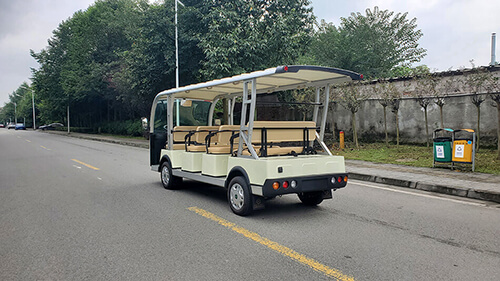 電動(dòng)旅游<a href=http://www.lannanhai.cn/tags/guanguangche/ target=_blank class=infotextkey>觀光車(chē)</a>售價(jià)一覽表